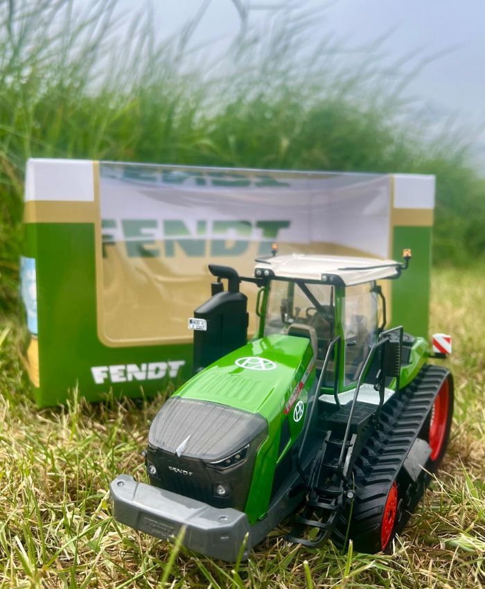 Fendt 1167 Vario MT 1:32 Scale Model