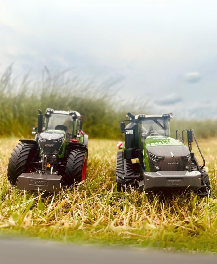 Fendt 1167 Vario MT 1:32 Scale Model