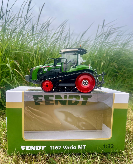 Fendt 1167 Vario MT 1:32 Scale Model