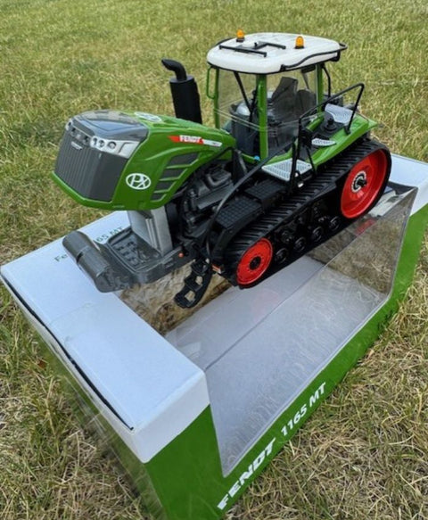 Fendt 1165 1:32 Scale Model